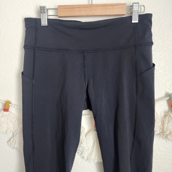 Lululemon Black Run Pace Crop Mesh Leggings W/Pockets Mid Rise Yoga Training 6 - Picture 3 of 12